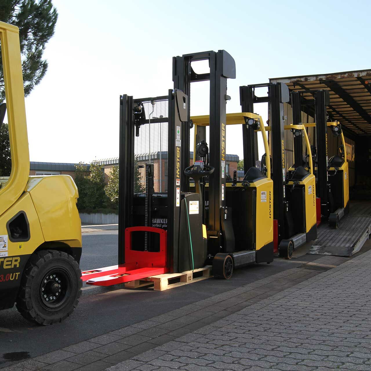 stapler einladen in camion